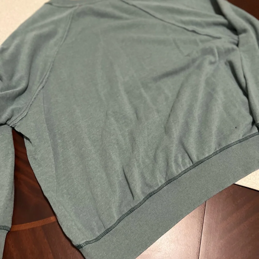 Def Leppard Sweatshirt Embroidered Front 90’s Style Distressed Women’s XL - Picture 7 of 9